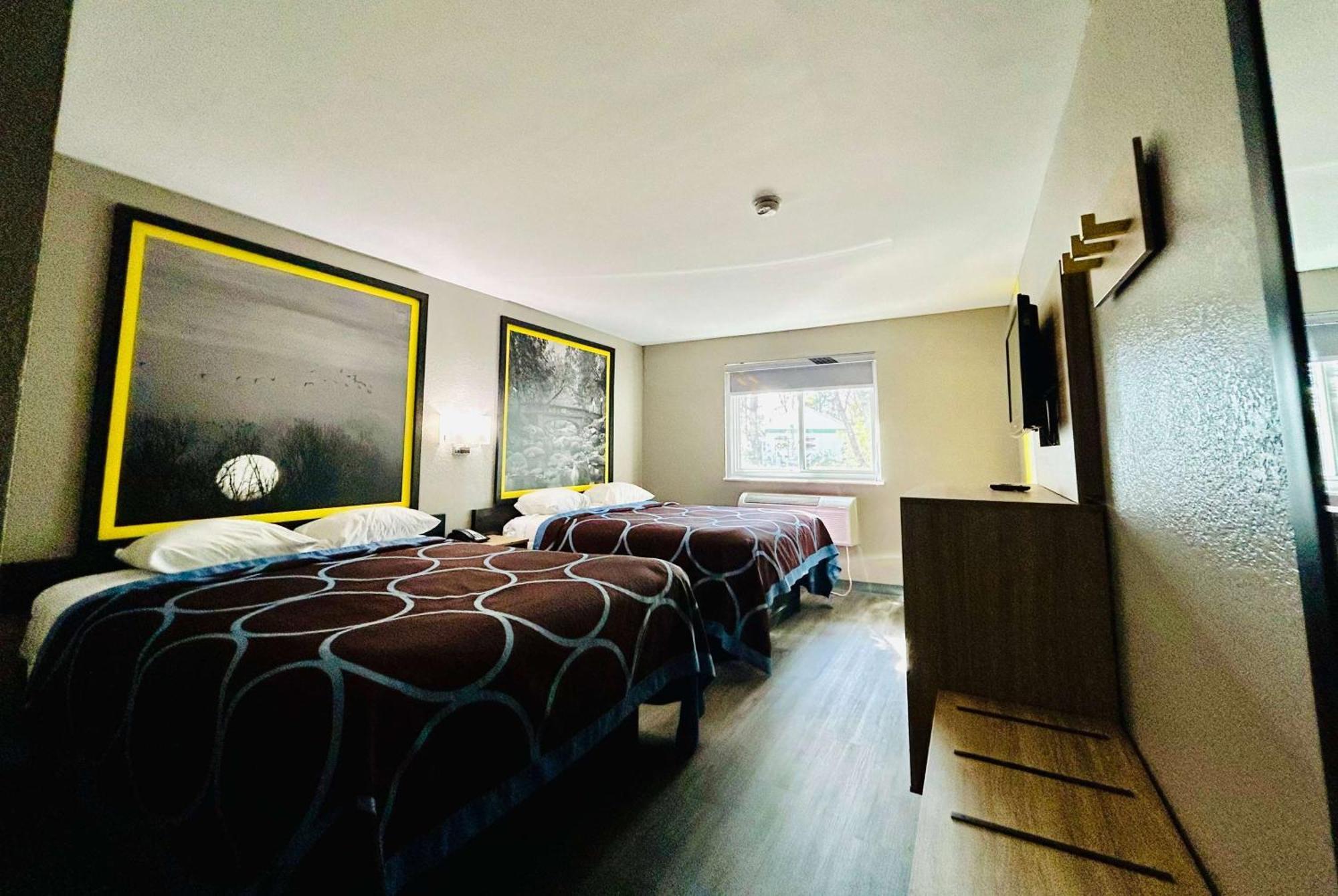 Super 8 By Wyndham Lewiston Auburn Area Hotell Eksteriør bilde
